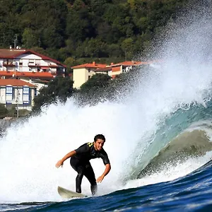 Surf Camp Aparthotel Mundaka